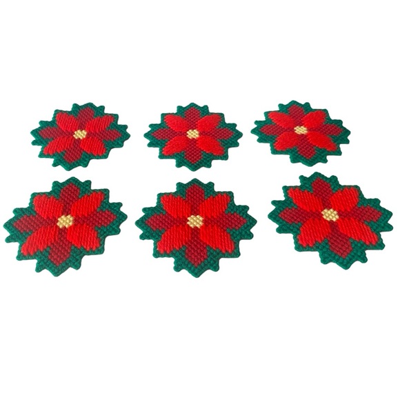 VTG Christmas Poinsettia Coasters Handmade Yarn Plastic Canvas Needlepoint 6 - Picture 4 of 4